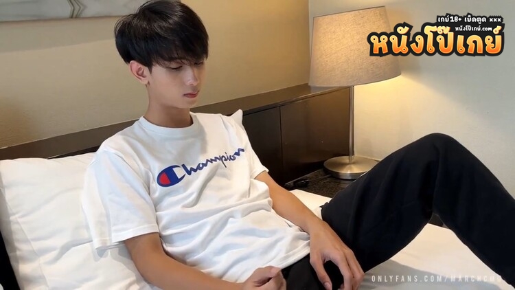 คลิปโป๊เกย์ marchcmu onlyfans หนุ่มวัยรุ่นไทยหล่อน่ารักมากก ร้อนเงิน รับงานเสียวถ่ายคลิปคอนเท้น Onlyfans กับเกย์หื่น เย็ดอย่างเสียว