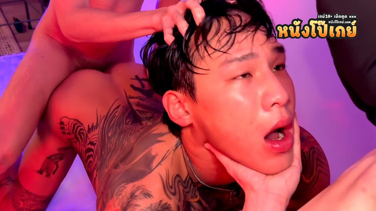 คลิปโป๊เกย์ แสวงเป็นทาสเจอสองควยรุมข่มขืน แท่งนึงเสียบตูดอีกแท่งเสียบปาก อีกแท่งเสียบเย็ดตูด หล่อ ตี๋ น่าเย็ดหุ่นดี เอาโคตรมัน